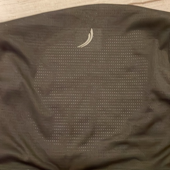 EUC Women’s Exertek Workout Tank Top in XL​​ - Picture 4 of 4